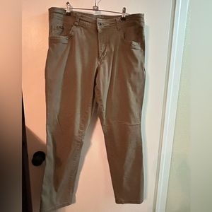 DISCOUNTED!! 
Men’s Kuhl pants. Brown. Size 36 x 32.